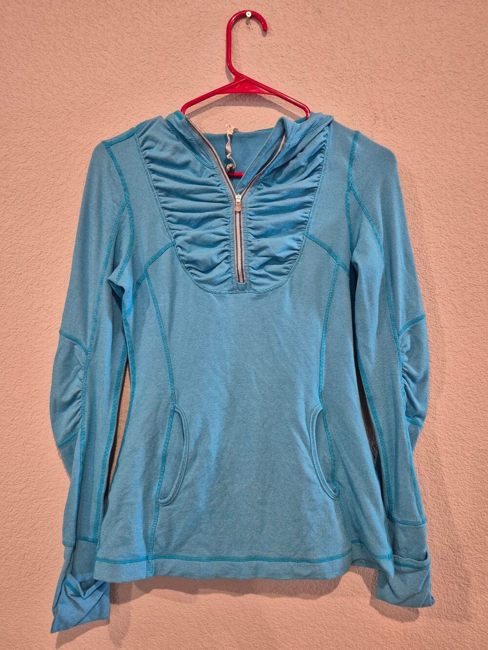 Lululemon Women’s Run Hoodie Jacket – Size 5, Snorkel Blue Microstripe